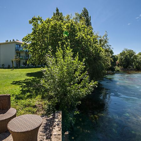 Sowell Hotels Domaine De La Petite Isle Л'Іль-сюр-ла-Сорг Екстер'єр фото
