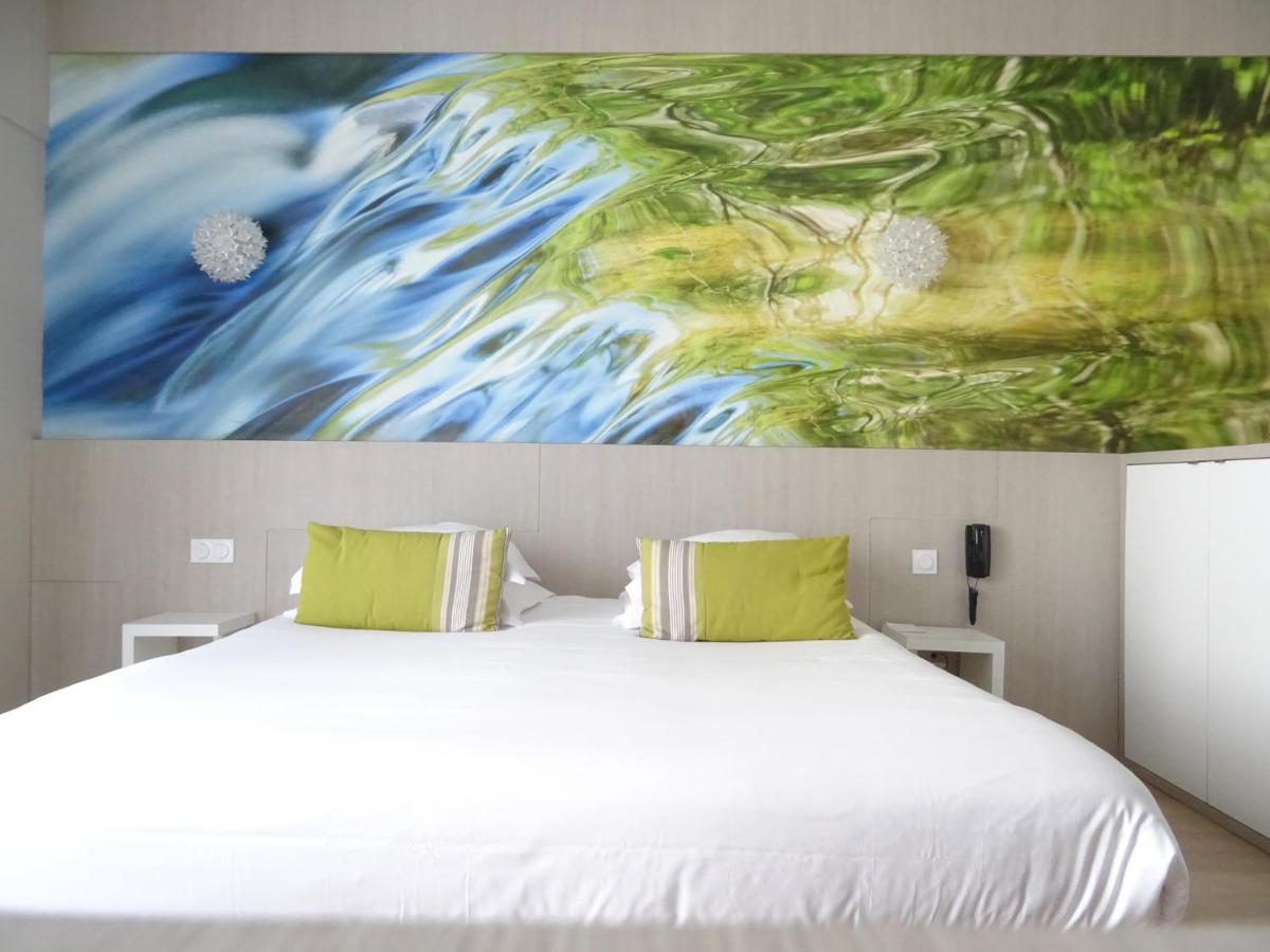 Sowell Hotels Domaine De La Petite Isle Л'Іль-сюр-ла-Сорг Екстер'єр фото