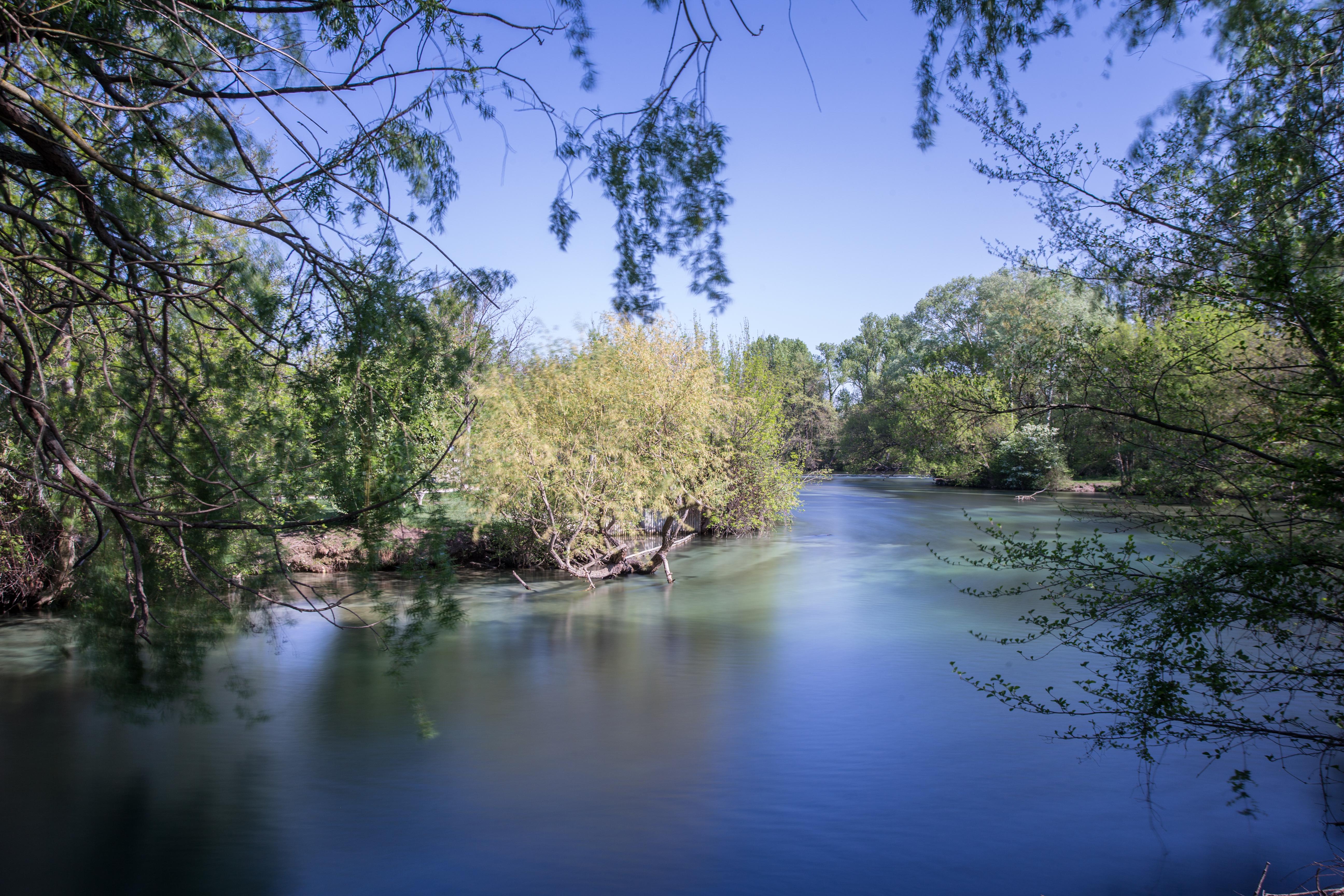 Sowell Hotels Domaine De La Petite Isle Л'Іль-сюр-ла-Сорг Екстер'єр фото